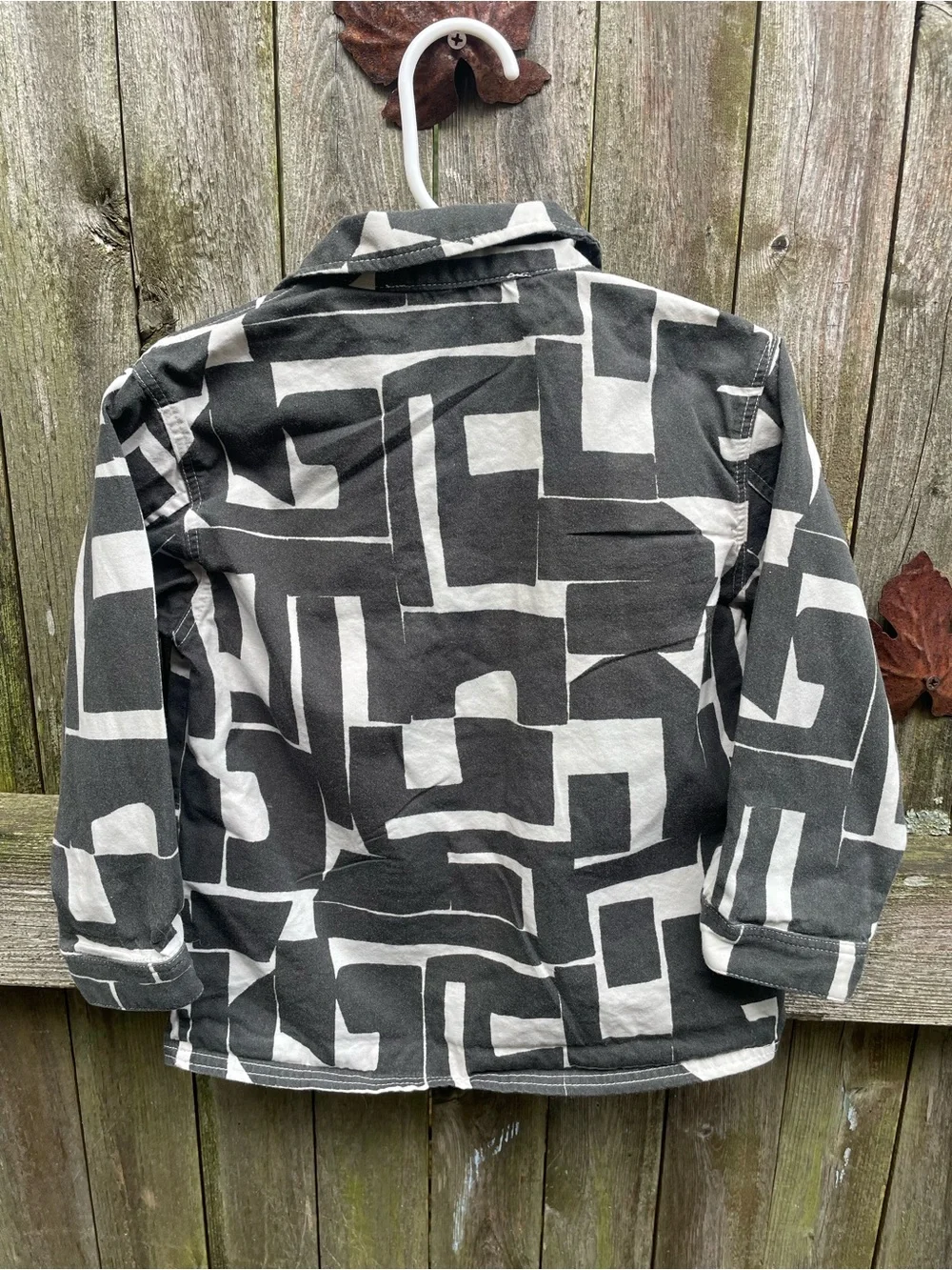 ZARA Kids Black & White Geometric Button-Up Shirt 2/3T